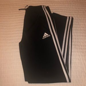 Boys gym / sweats outfit